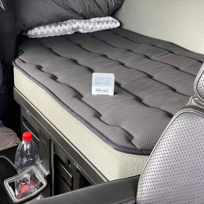 Sensor for monitoring temperature and CO2 inside a truck cabin, put on the driver's bed.